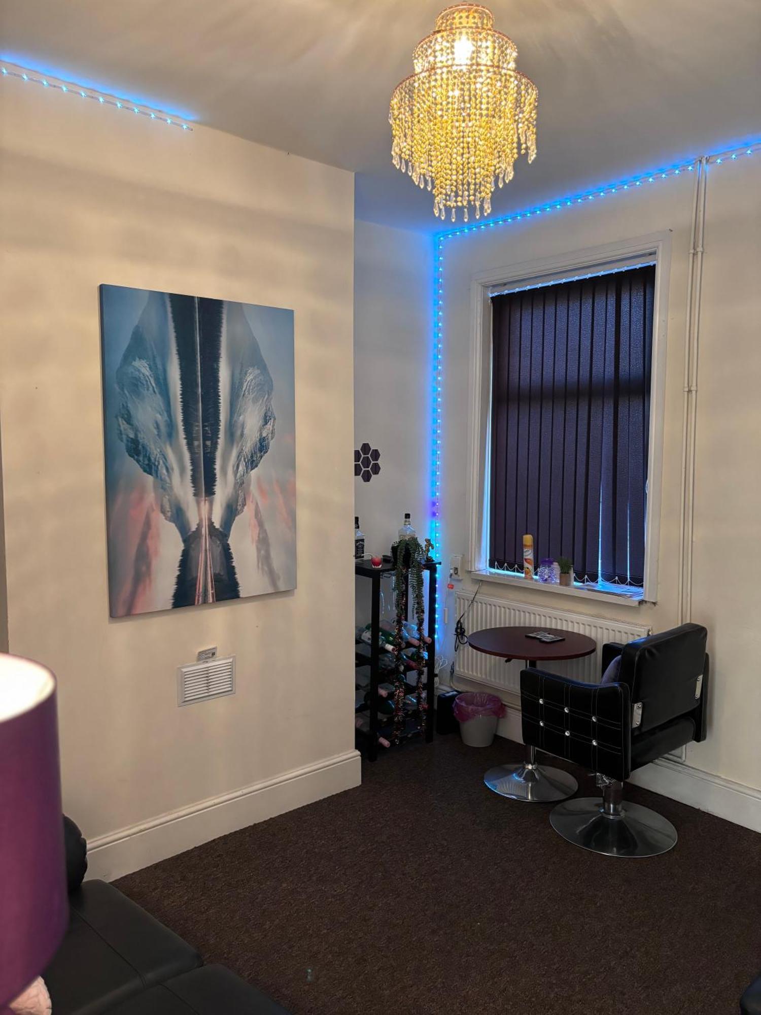 Lovely Room Within 5 Mins Walk To Stoke Train Station With Double And Single Room Exterior foto